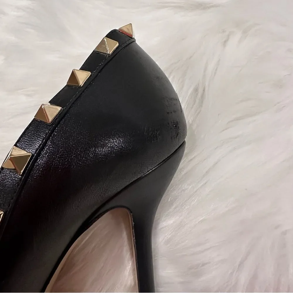 VALENTINO GARAVANI Nappa Rockstud Cross Strap d'Orsay Pumps